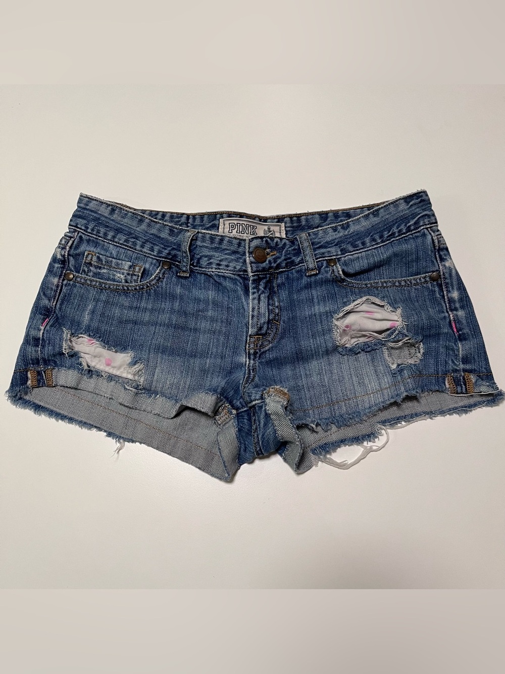 Y2K Victoria’s Secret PINK Low Rise Distressed Denim Shorts Size 6